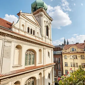 Проживание в семье Old Town & Parking Assistance, Прага